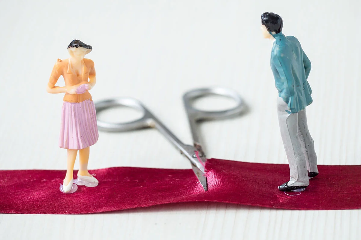 تقسیم اموال بعد از طلاق بین زوجین